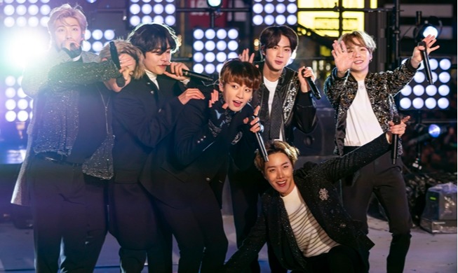 BTS tops Billboard's Social 50 chart for record 164th week