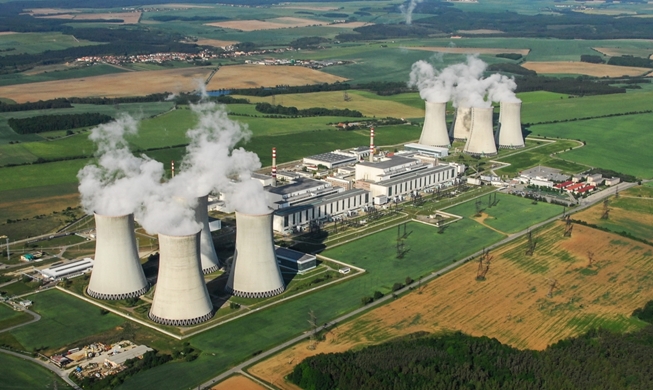 Deals for nuke plant in Czechia, fighters to Philippines concluded