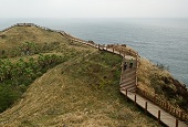 Enjoy the hidden scenery of Jeju on foot