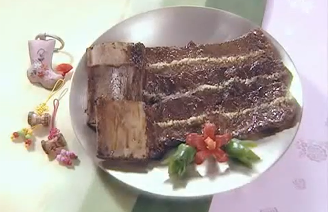 Soe-galbigui, Marinated and Grilled Beef Ribs 