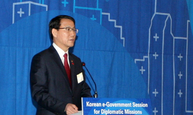 Diplomats show high interest in e-government cooperation