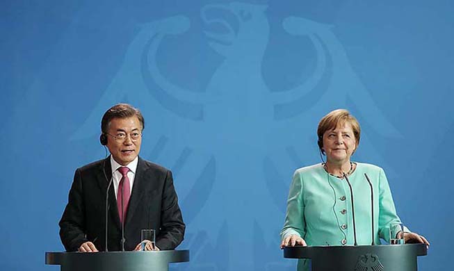 Korean, German leaders affirm commitment to resolving NK issues