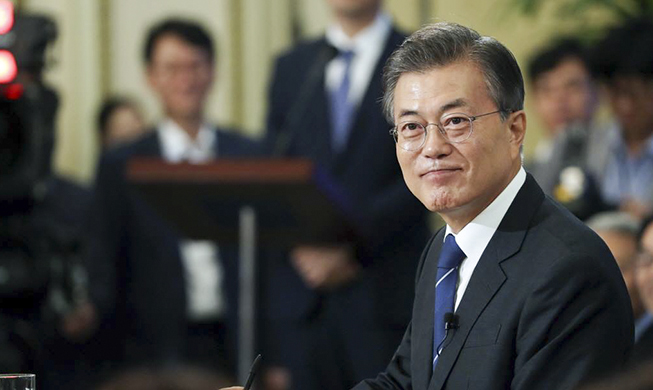 Cheong Wa Dae video shows President Moon's human side