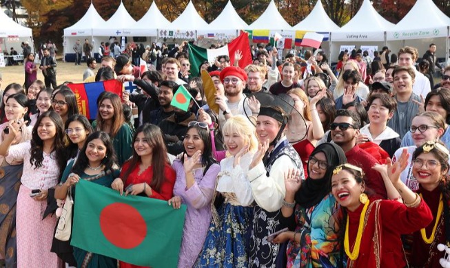 Over 11,000 foreign nationals granted citizenship in 2025