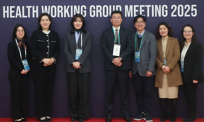 APEC working group starts talks on health care cooperation