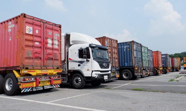 Self-driving trucks start running on all domestic highways